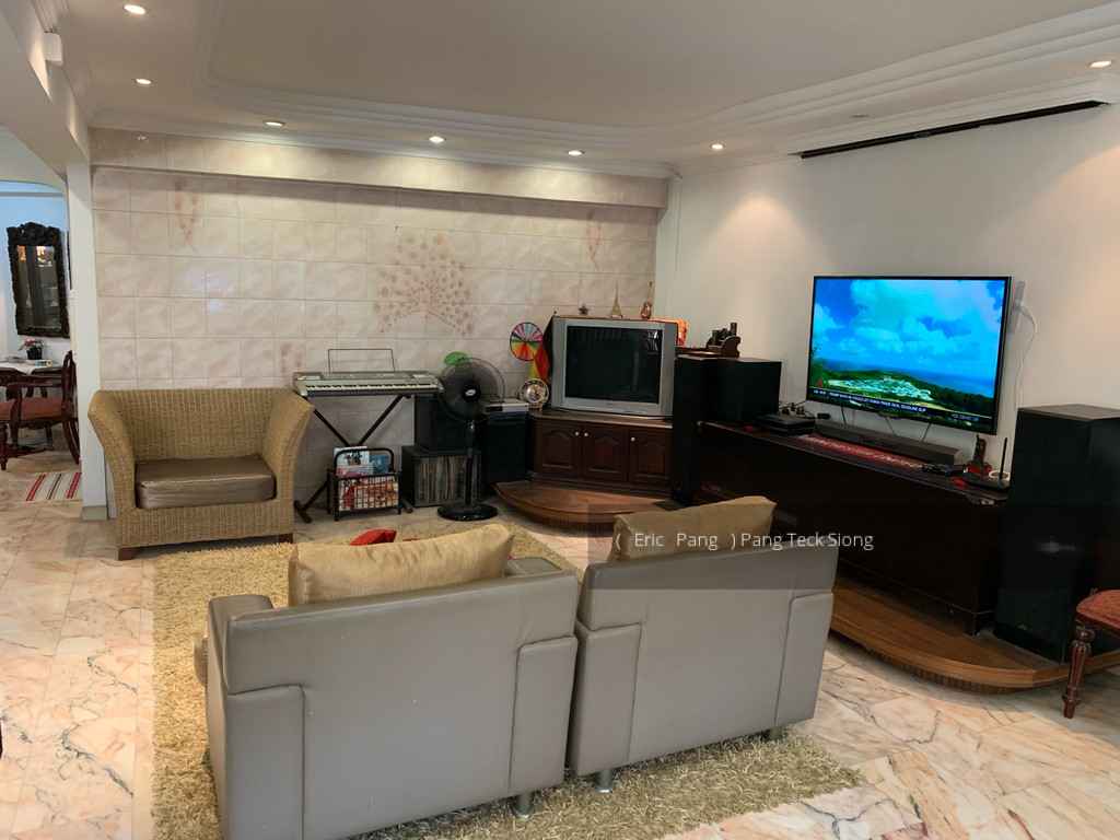 Blk 555 Jurong West Street 42 (Jurong West), HDB 5 Rooms #197712942